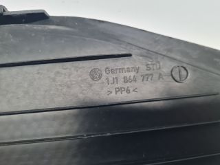 bontott VW BORA Lábtámasz Burkolat