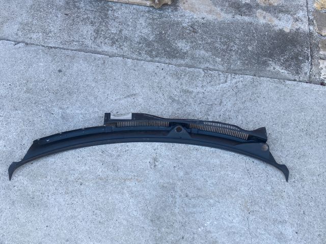 bontott VW BORA Levélrács