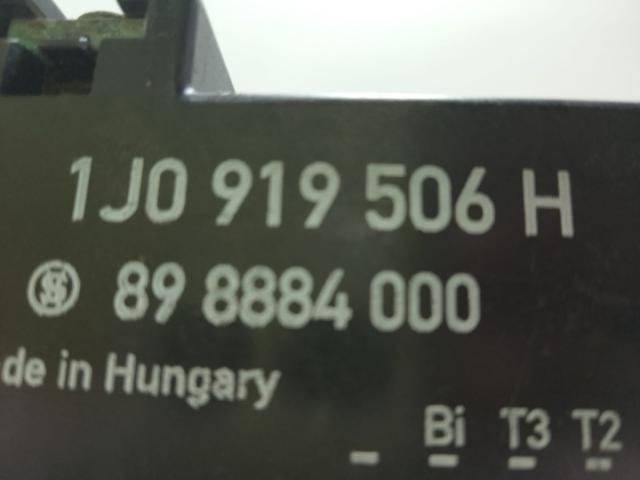 bontott VW BORA Relé