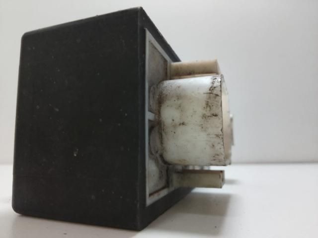 bontott VW BORA Relé
