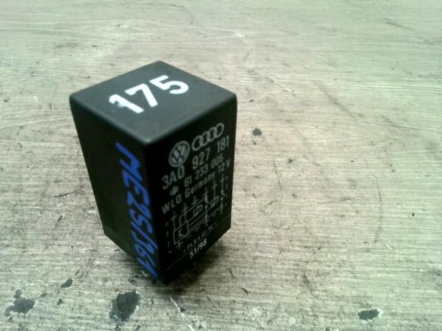 bontott VW BORA Relé