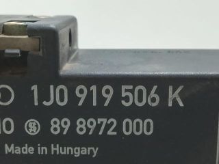 bontott VW BORA Relé