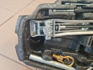 bontott VW BORA Szerszámkészlet