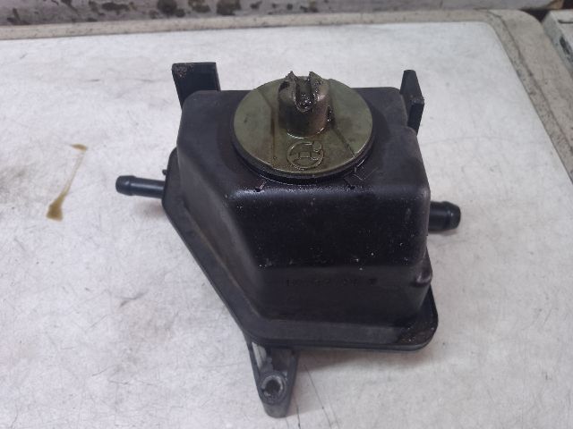 bontott VW BORA Szervóolaj Tartály