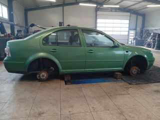 bontott VW BORA Tankajtó