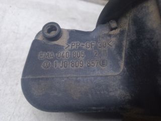 bontott VW BORA Tankajtó