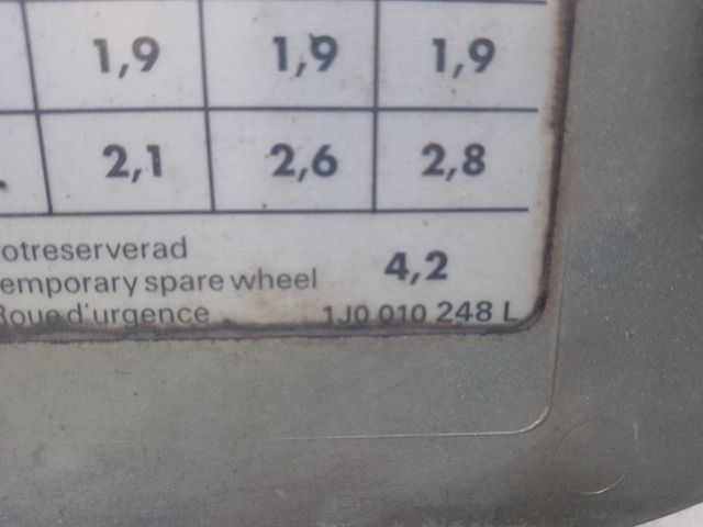 bontott VW BORA Tankajtó