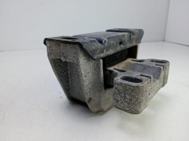 bontott VW BORA Tartó Bak