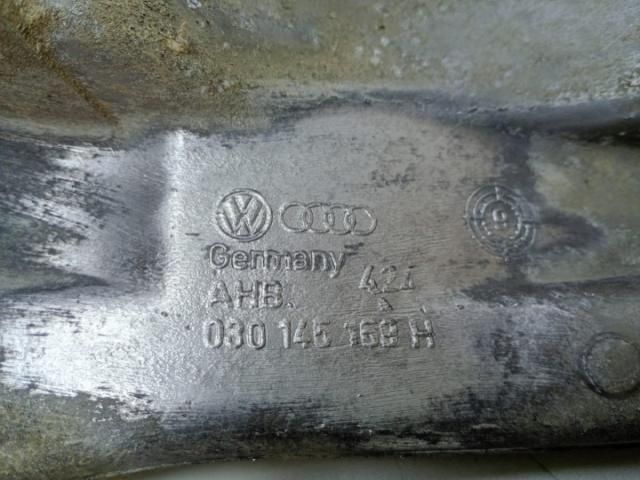 bontott VW BORA Tartó Bak