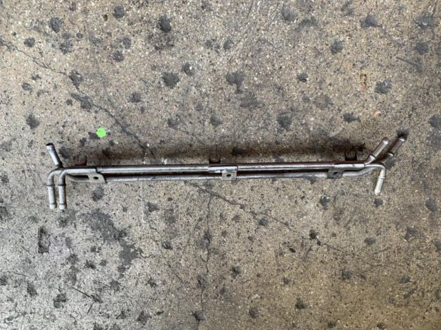 bontott VW BORA Üzemanyagcső