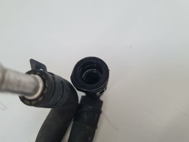 bontott VW BORA Üzemanyagcső