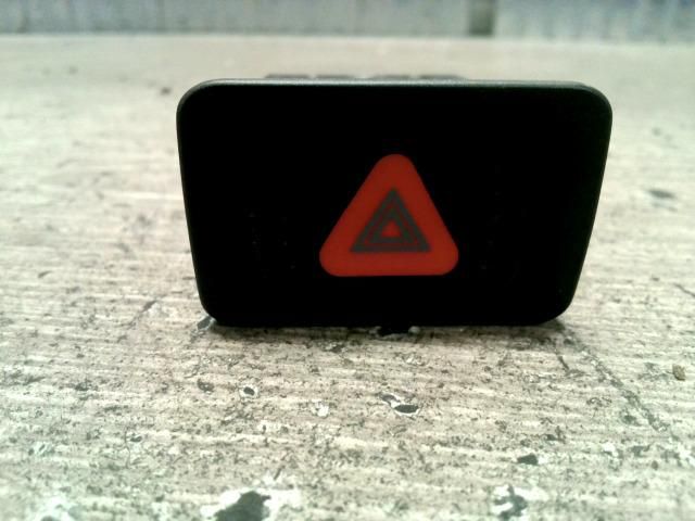 bontott VW BORA Vészvillogó Kapcsoló