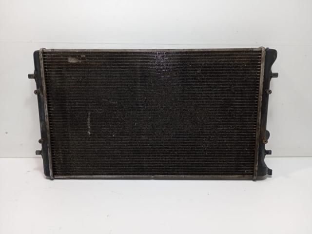 bontott VW BORA Vízhűtő Radiátor Tartó