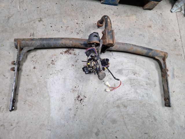 bontott VW BORA Vonóhorog