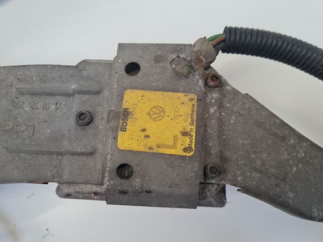 bontott VW BORA Xenon Fényszóró Pár