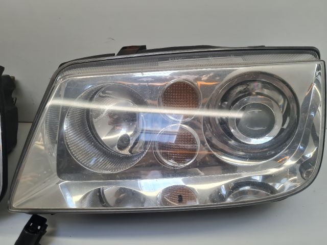 bontott VW BORA Xenon Fényszóró Pár