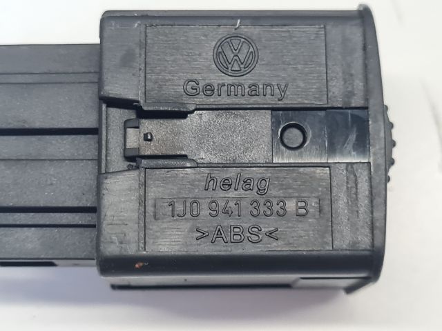 bontott VW BORA Xenon Fényszóró Pár