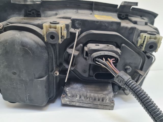 bontott VW BORA Xenon Fényszóró Pár