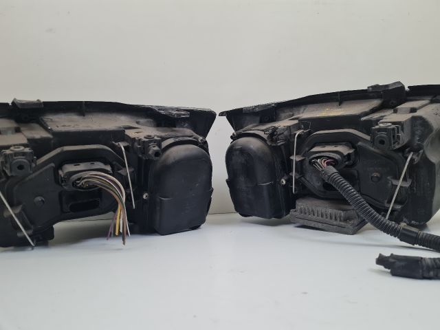 bontott VW BORA Xenon Fényszóró Pár