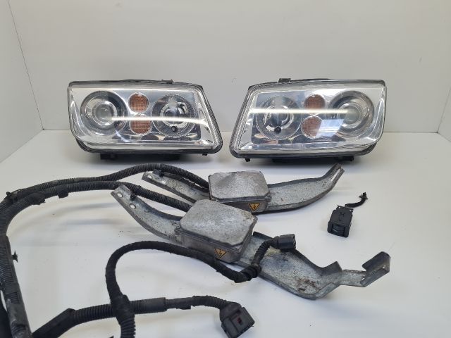 bontott VW BORA Xenon Fényszóró Pár