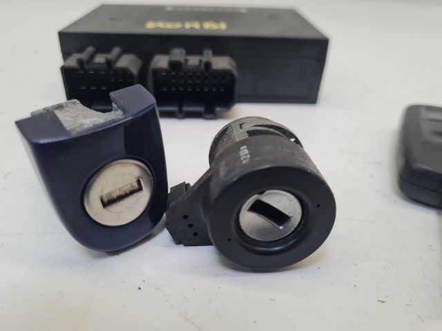 bontott VW BORA Zárbetét Szett