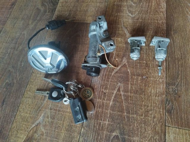 bontott VW BORA Zárbetét Szett