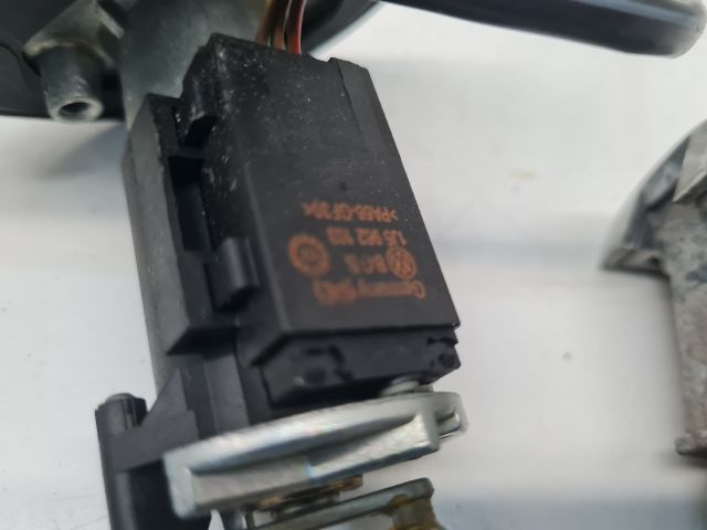 bontott VW BORA Zárbetét Szett