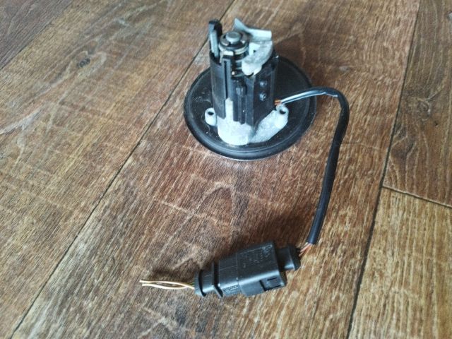 bontott VW BORA Zárbetét Szett