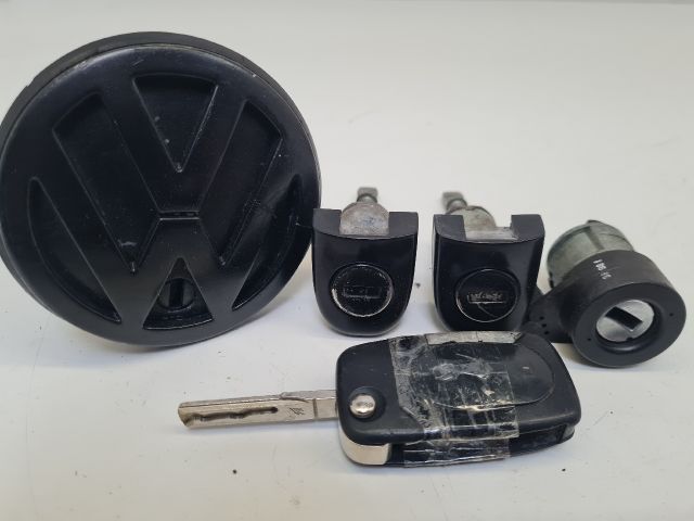 bontott VW BORA Zárbetét Szett