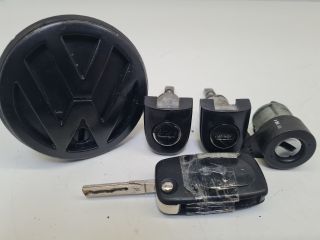 bontott VW BORA Zárbetét Szett