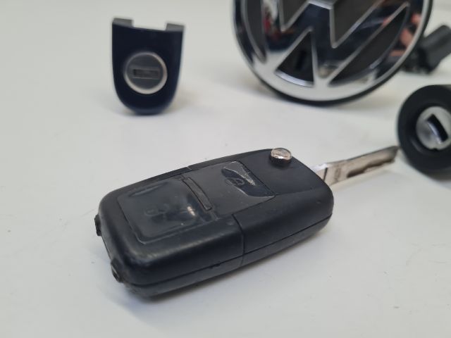 bontott VW BORA Zárbetét Szett