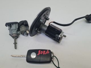 bontott VW BORA Zárbetét Szett