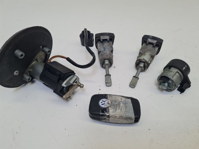 bontott VW BORA Zárbetét Szett