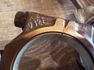 bontott VW CADDY Dugattyú és Hajtókar