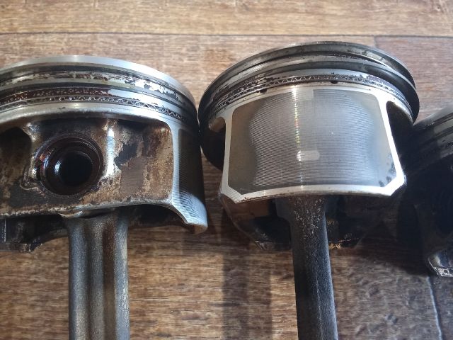 bontott VW CADDY Dugattyú és Hajtókar