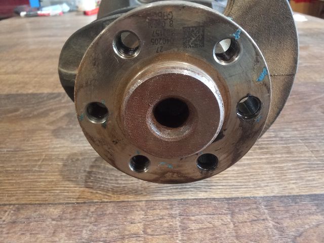 bontott VW CADDY Főtengely (Magában)