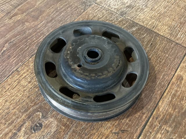 bontott VW CADDY Főtengely Szíjtárcsa