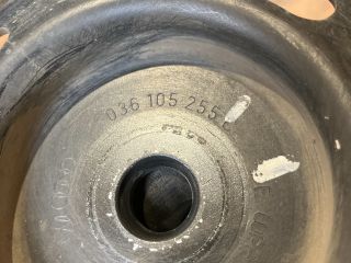 bontott VW CADDY Főtengely Szíjtárcsa