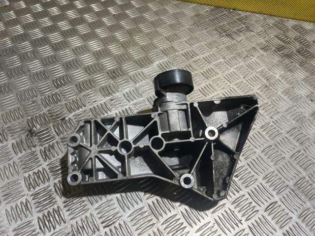 bontott VW CADDY Generátor Tartó Bak