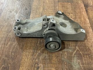 bontott VW CADDY Generátor Tartó Bak