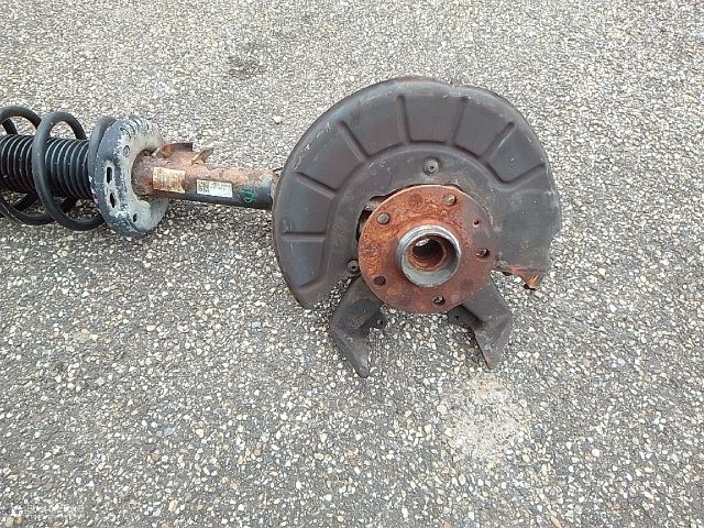 bontott VW CADDY Jobb első Csonkállvány Kerékaggyal