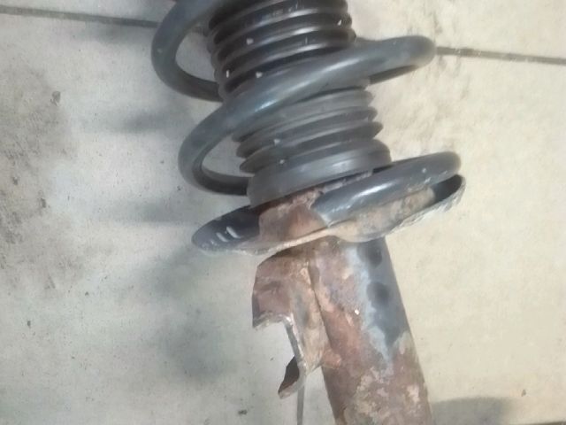 bontott VW CADDY Jobb első Gólyaláb (Lengécsillapító, Rugó)