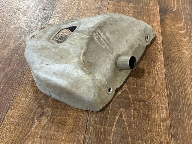 bontott VW CADDY Katalizátor Hővédő Lemez