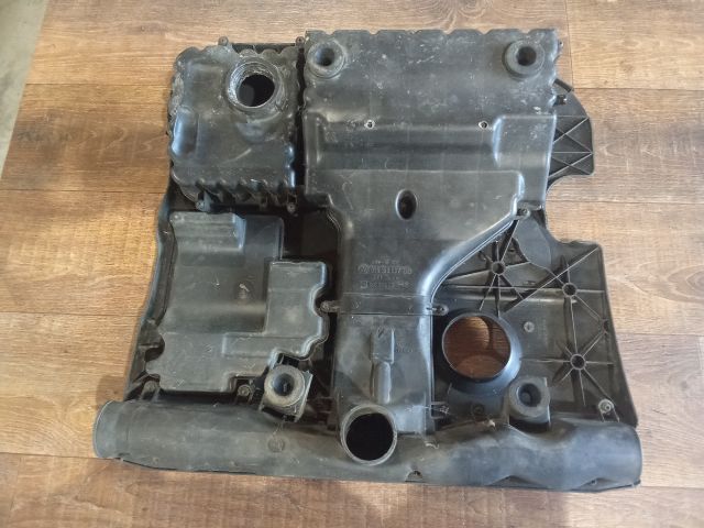 bontott VW CADDY Légszűrő Ház