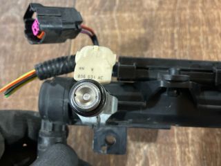 bontott VW CADDY Porlasztó Sor / Híd