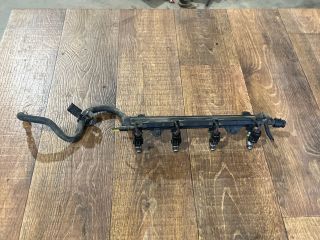 bontott VW CADDY Porlasztó Sor / Híd