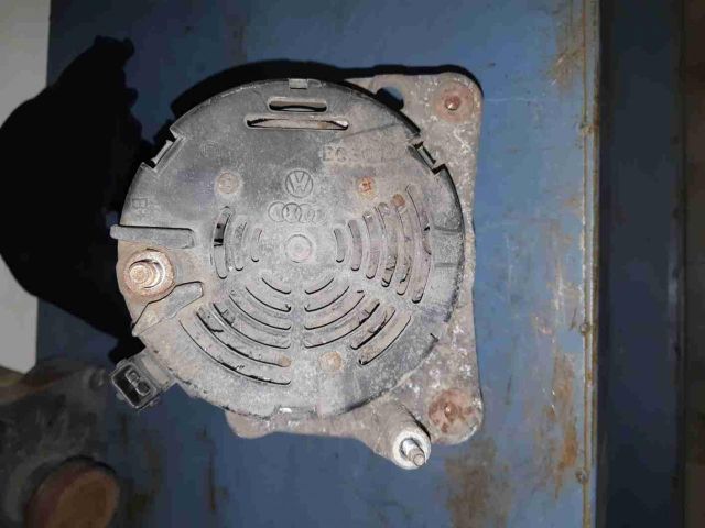 bontott VW CADDY Generátor