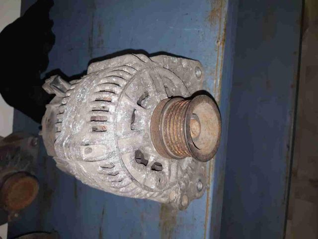 bontott VW CADDY Generátor