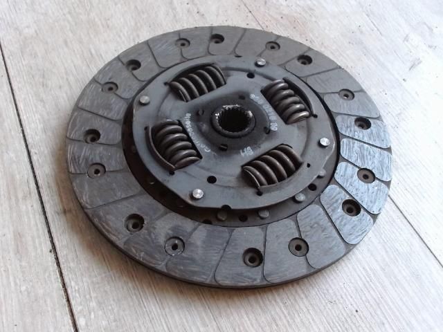 bontott VW CADDY Kuplung Tárcsa