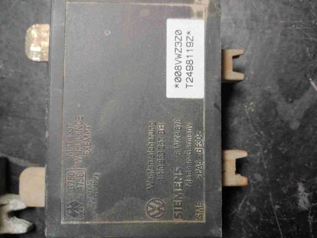 bontott VW CADDY Motorvezérlő